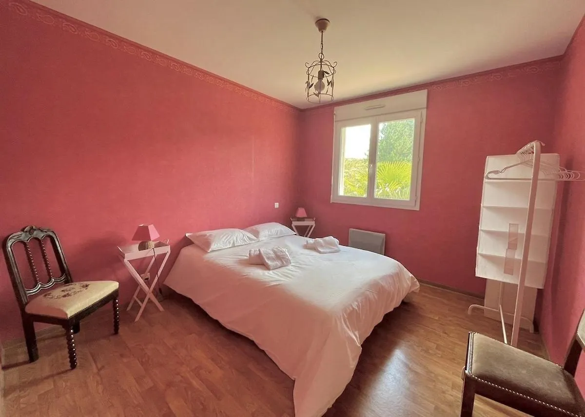Maison Agreable Et Lumineuse, Jardin Vue Nature, Nant Aveyron Semesterbostad